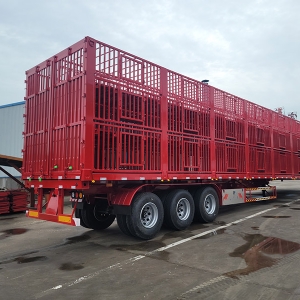 畜牧運(yùn)輸半掛車